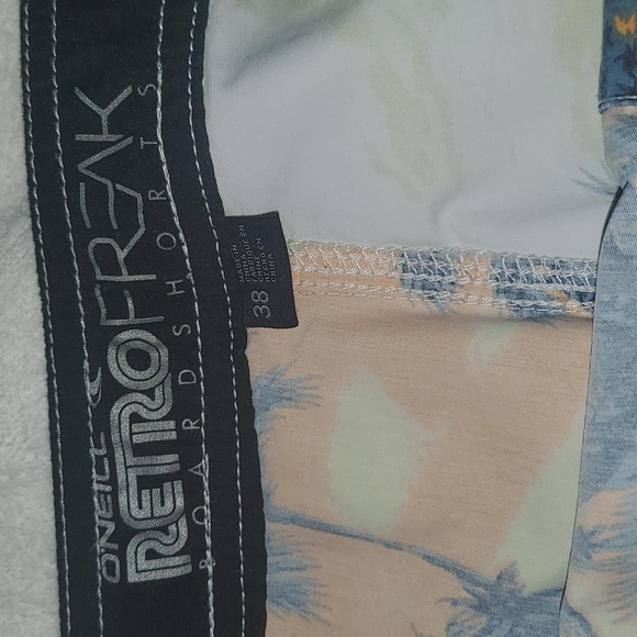 O'Neill Retrofreak Men's Shorts size 38 - Picture 5 of 6